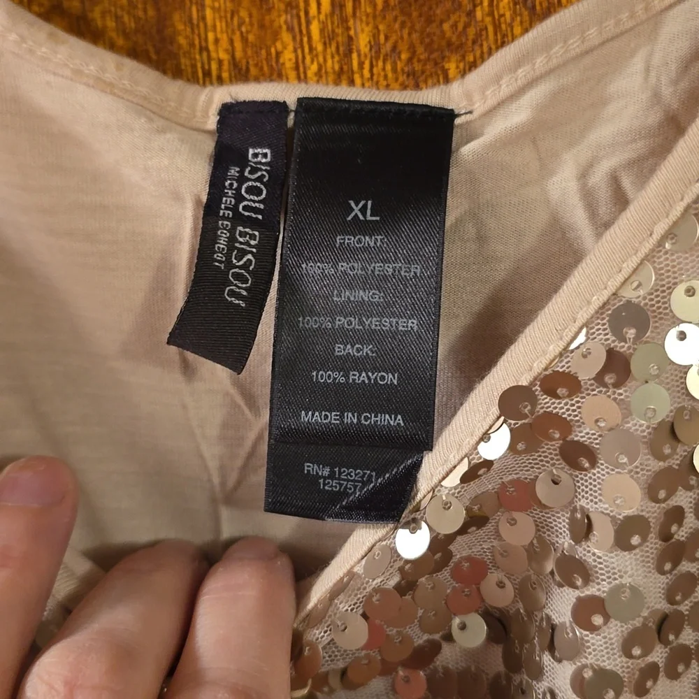 Women's Sequin top - Picture 3 of 5